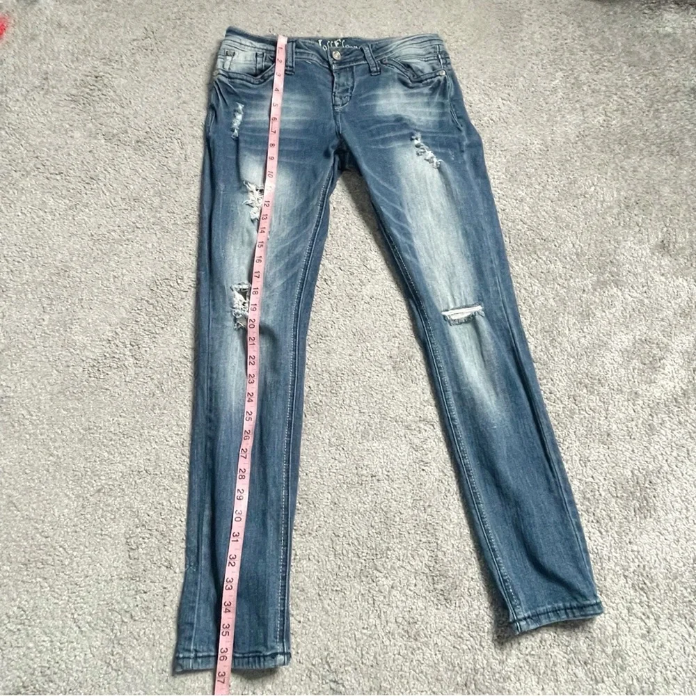 Wallflower Jeans Juniors 9 Y2K Distressed Skinny Embroidered